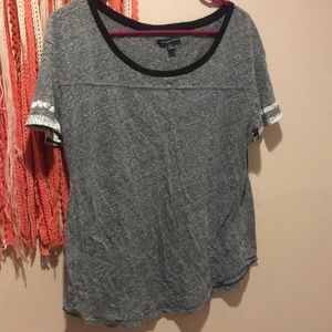 American Eagle short sleeve varsity t shirt